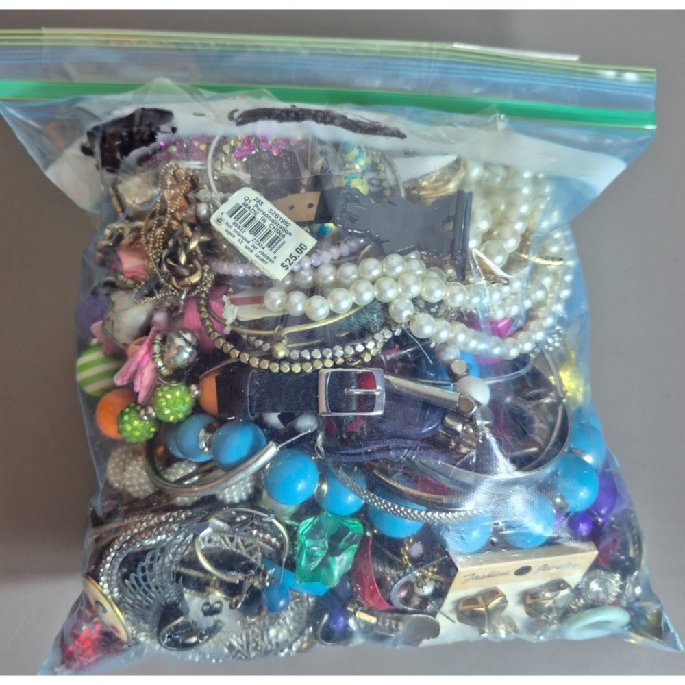 7.5 lb Lot Costume Jewelry Bracelets Necklaces Earrings Resell Crafts Upcycle